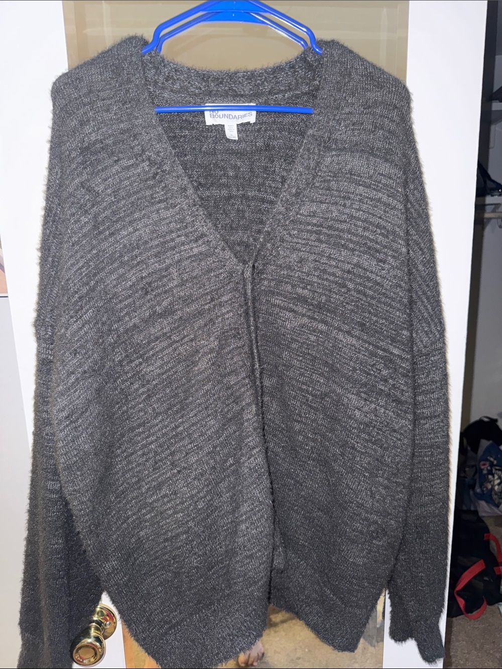 No Boundaries Gray V-Neck Men’s Button Cardigan Sweater XL